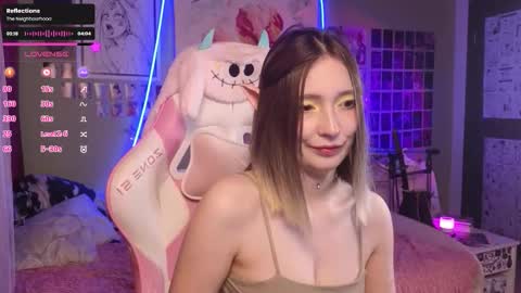 Evie online show from November 2025 10:10:01 PM