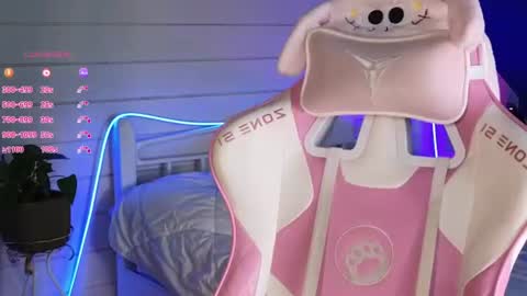 Evie online show from July 2026 10:32:02 AM