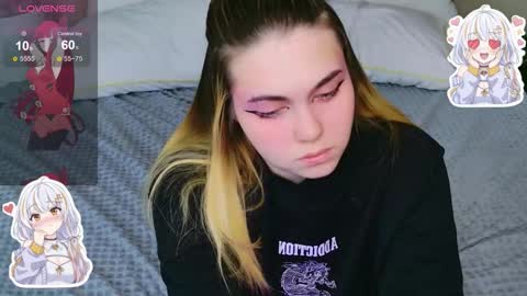 evie_val online show from January 2026 05:48:01 PM