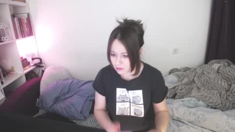 Im gonna be on in 2 hours online show from January 2025 11:52:02 PM