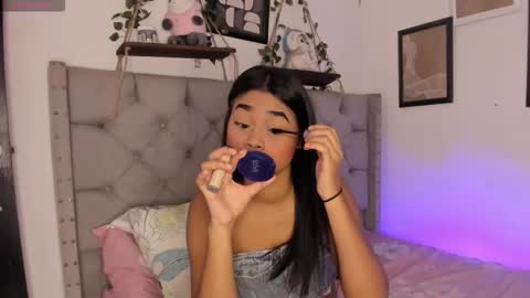 Ivi Alejandra  online show from November 2025 03:23:01 PM