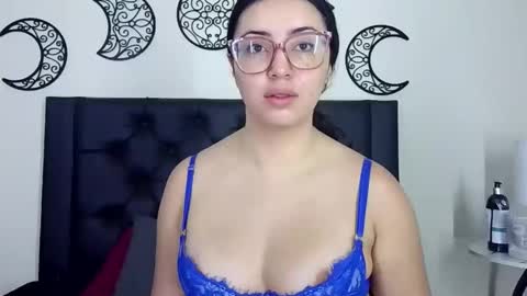 Snapshot of evoletmk chatting on January 2026 11:25:01 AM Evolet online show from January 2026 11:25:01 AM