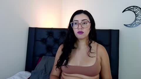 Snapshot of evoletmk chatting on March 2026 05:42:01 PM Evolet online show from March 2026 05:42:01 PM