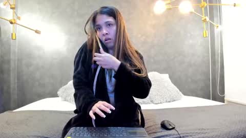 EVOLETTE ANGELS online show from September 2025 09:41:02 PM