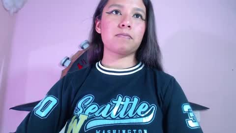 Im Evy online show from October 2025 04:53:02 PM