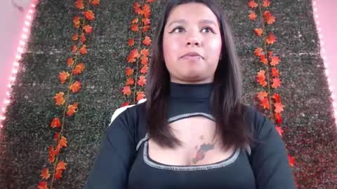 Im Evy online show from March 2026 04:33:01 PM