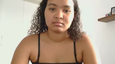 courtney online show from December 2025 06:18:01 AM