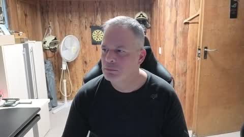 Snapshot of exibe1219 chatting on December 2024 08:17:02 PM exibe1219 online show from December 2024 08:17:02 PM