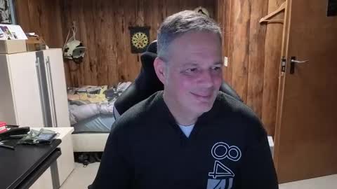 Snapshot of exibe1219 chatting on January 2025 03:27:01 PM exibe1219 online show from January 2025 03:27:01 PM