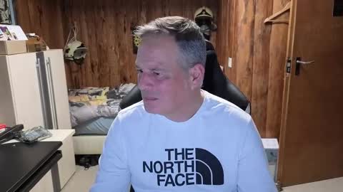 Snapshot of exibe1219 chatting on January 2025 02:14:01 PM exibe1219 online show from January 2025 02:14:01 PM