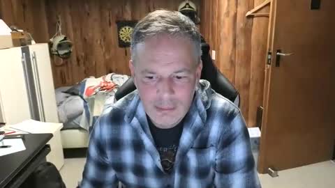 Snapshot of exibe1219 chatting on October 2025 12:27:02 PM exibe1219 online show from October 2025 12:27:02 PM