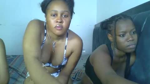 exotic_cutiee online show from May 2026 01:37:02 PM