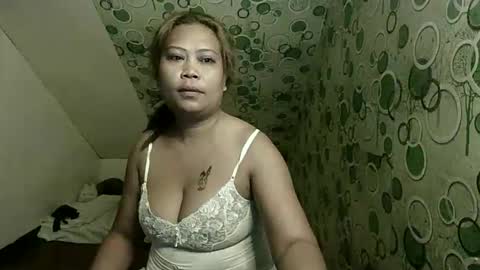 exoticapril01 online show from March 2026 05:52:01 PM