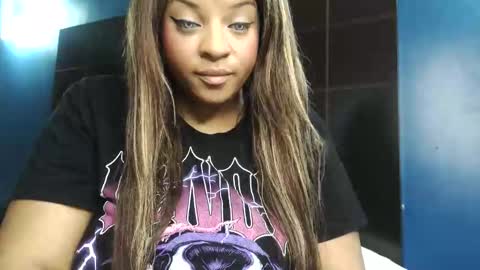 Paris online show from November 2025 12:08:02 AM