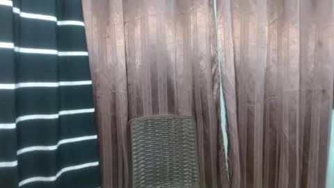 jenny  Laiza online show from September 2025 05:38:01 PM