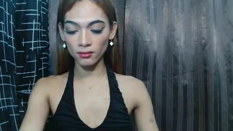 jenny  Laiza online show from October 2025 03:02:01 PM