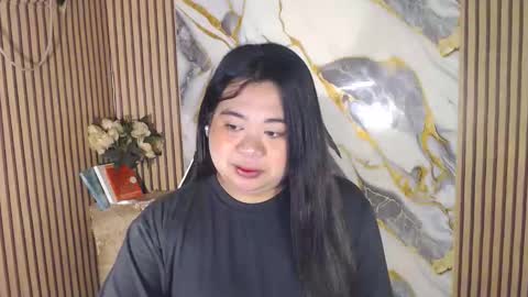 SHANTAL MARIE online show from April 2026 01:38:01 AM