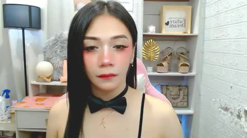 Snapshot of exotictssavie chatting on November 2025 04:29:02 PM exotictssavie online show from November 2025 04:29:02 PM