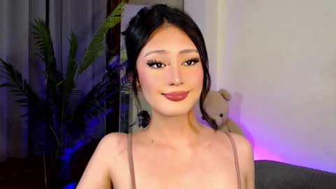 Candy  online show from December 2024 12:05:02 PM