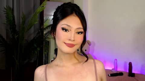 Candy  online show from December 2024 12:44:02 PM