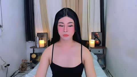 expensive_elise online show from June 2026 11:53:01 AM