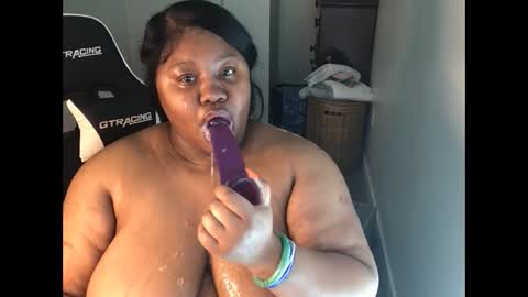 Miss Kitty online show from September 2025 08:25:01 PM