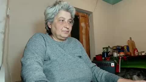 Snapshot of exquisitemature chatting on February 2025 03:39:02 PM ExquisiteMature online show from February 2025 03:39:02 PM