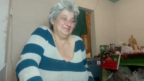 Snapshot of exquisitemature chatting on February 2025 03:25:02 PM ExquisiteMature online show from February 2025 03:25:02 PM