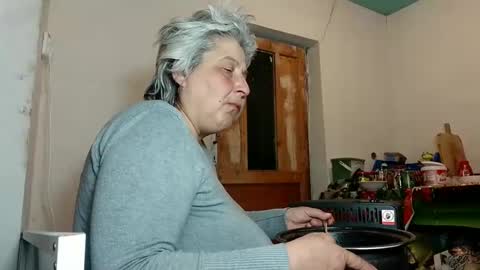 Snapshot of exquisitemature chatting on March 2025 10:05:02 PM ExquisiteMature online show from March 2025 10:05:02 PM