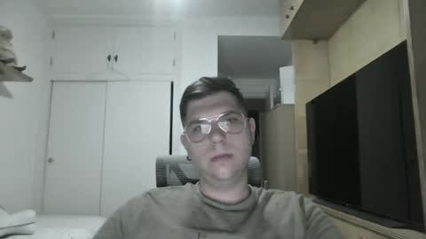 exterminator944 online show from June 2026 07:49:01 PM