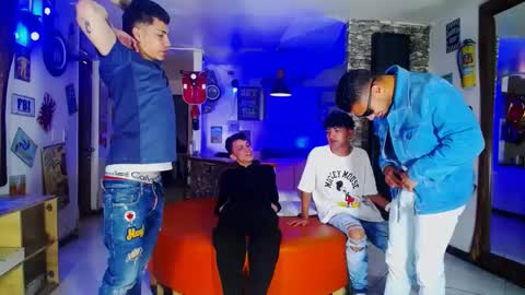 extrangers online show from January 2025 12:09:01 PM