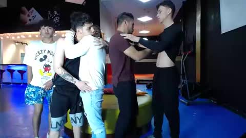 extrangers online show from February 2025 12:16:01 PM