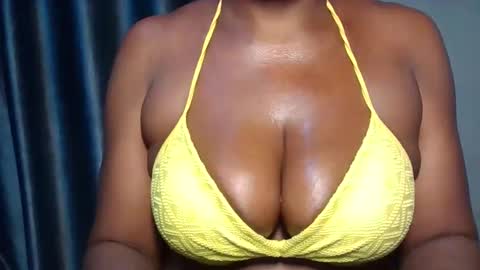 Snapshot of extremelywetgirl_ chatting on April 2026 11:46:01 PM extremelywetgirl_ online show from April 2026 11:46:01 PM