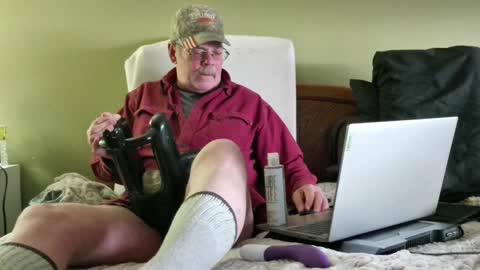 Eyeswideshut63 online show from December 2024 10:01:01 PM