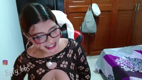 Snapshot of eyfy_bbs chatting on February 2026 10:02:02 PM Nadia online show from February 2026 10:02:02 PM