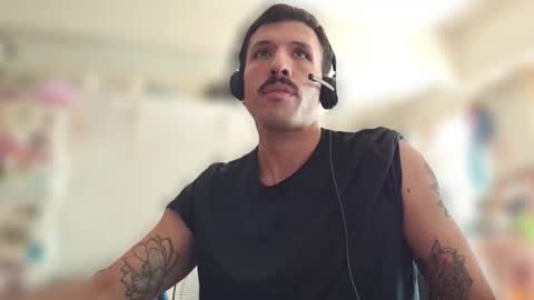 Snapshot of ezlajfer chatting on March 2026 04:12:01 PM venusah online show from March 2026 04:12:01 PM