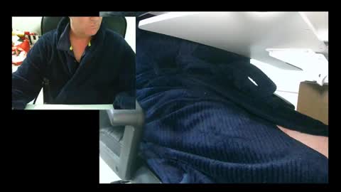 Snapshot of ezondi1 chatting on January 2025 03:46:02 PM EZONDI online show from January 2025 03:46:02 PM