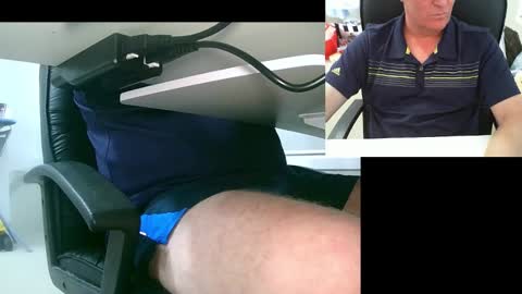 Snapshot of ezondi1 chatting on February 2025 12:26:01 AM EZONDI online show from February 2025 12:26:01 AM