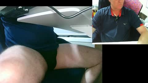 Snapshot of ezondi1 chatting on February 2025 04:26:02 PM EZONDI online show from February 2025 04:26:02 PM