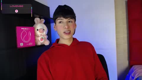 Juan online show from October 2025 05:02:02 AM