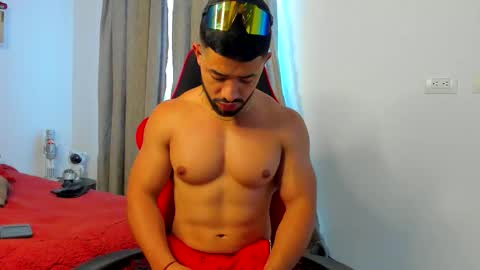 Ezzio Scolaro online show from January 2026 09:18:02 PM