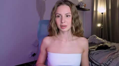 Snapshot of f1oraa chatting on February 2026 02:36:01 PM if you dont have fansly account yet use this link to registration online show from February 2026 02:36:01 PM