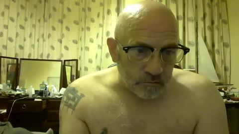 f1zzeek online show from June 2026 01:28:02 AM