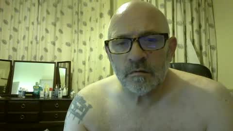 f1zzeek online show from June 2026 10:41:02 PM