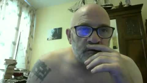 f1zzeek online show from June 2026 03:27:01 PM