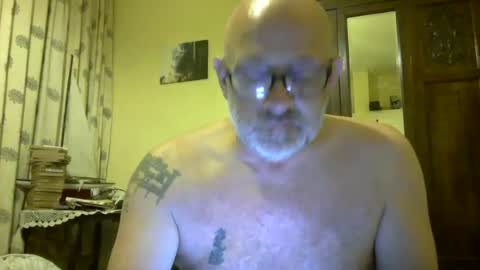f1zzeek online show from July 2026 09:39:01 PM