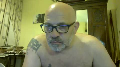 f1zzeek online show from July 2026 12:05:01 AM