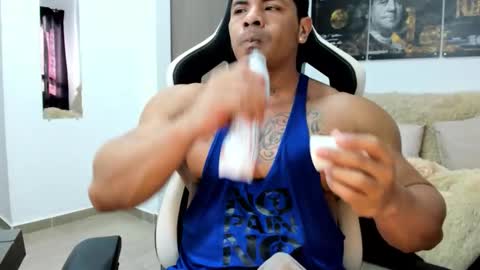 Snapshot of fabian_arango chatting on February 2026 07:57:02 PM Fabian arango online show from February 2026 07:57:02 PM