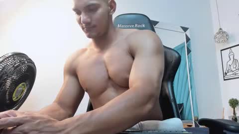 Snapshot of fabiorissi chatting on October 2025 09:49:02 PM FABIO online show from October 2025 09:49:02 PM