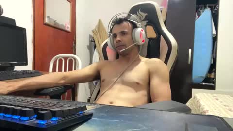 Snapshot of fabiospbauru chatting on December 2024 01:39:02 AM fabiospbauru online show from December 2024 01:39:02 AM